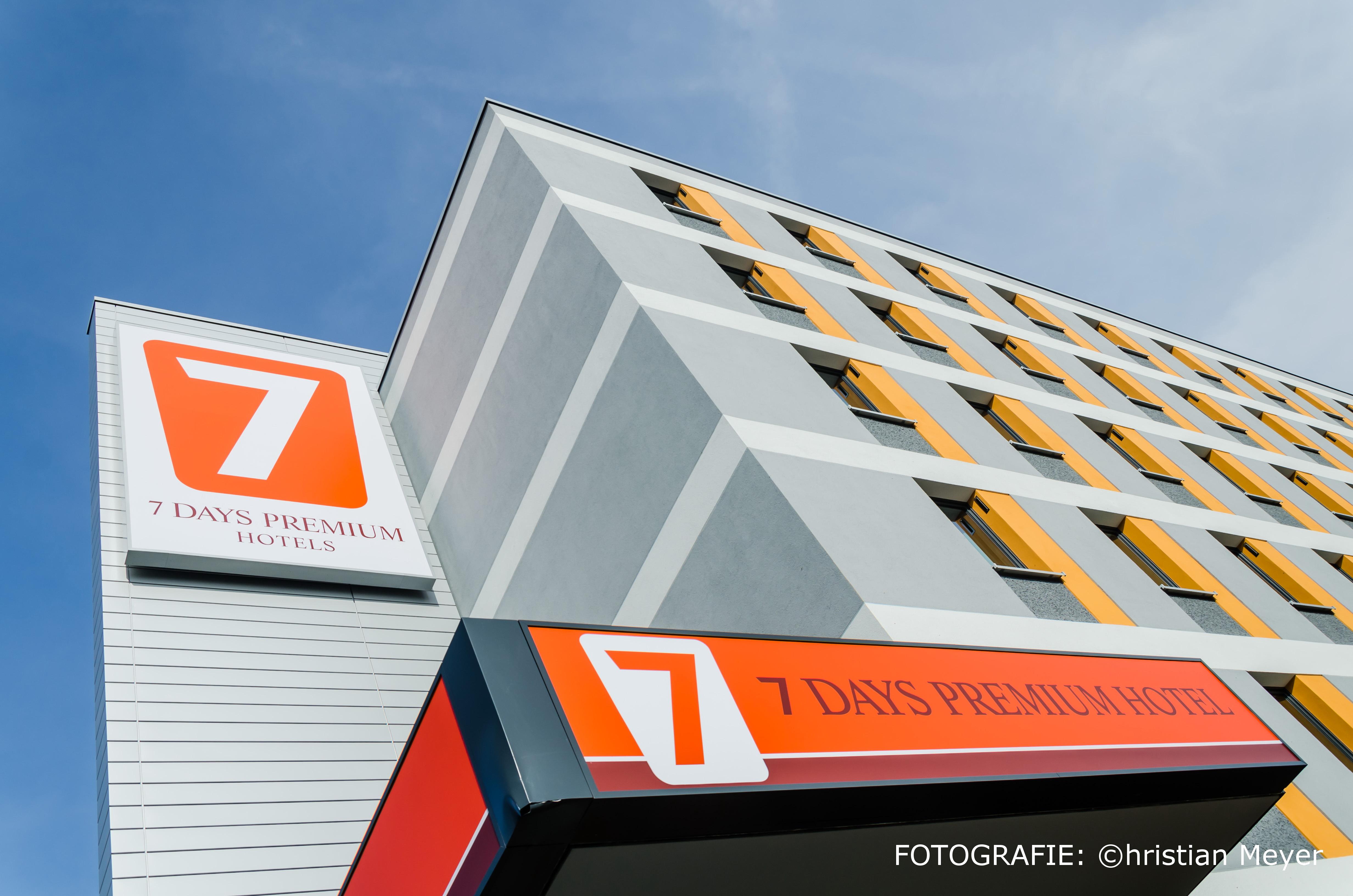 Campanile Leipzig Halle Airport Schkeuditz Ngoại thất bức ảnh